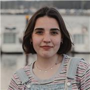 Alumna de 3 de economía ofrece clases particulares